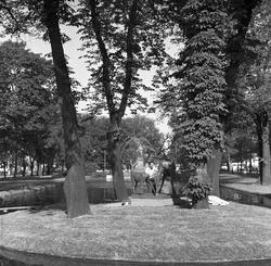 Serie. Siselør Mellin Olsen arbeider på billedhugger Arne Vi