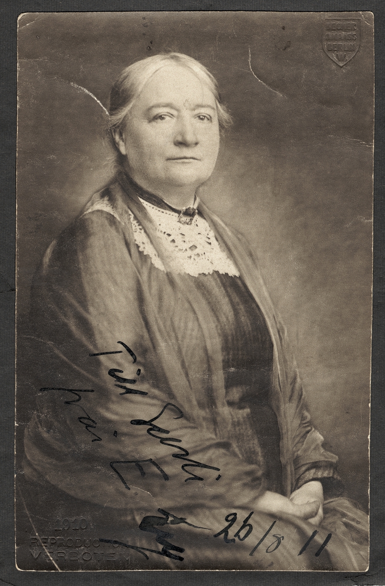 Porträtt av författarinnan Ellen Key (1849 -1926). 
