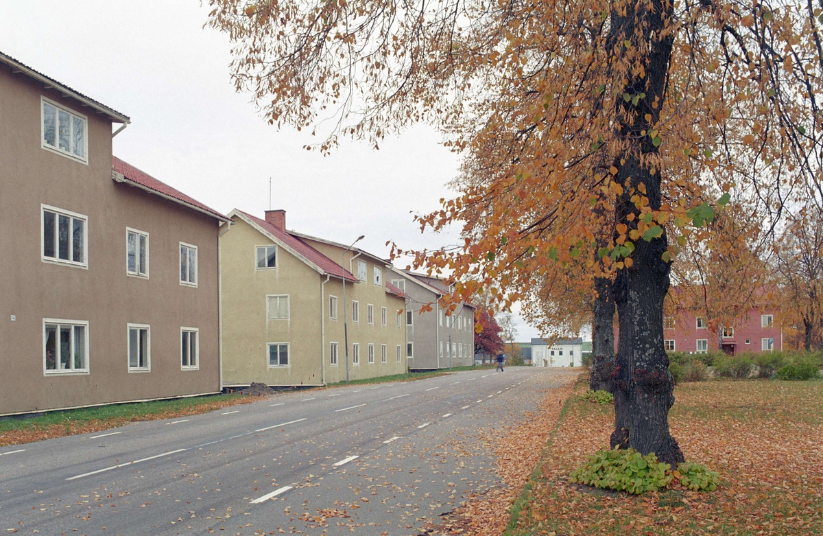 "Torget", arbetarbostäder i Skutskär, Uppland 1996