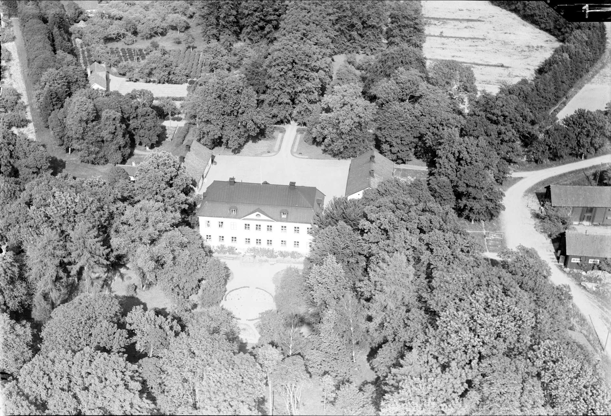 Flygfoto över Strömsta Herrgård Teda Socken Uppland 1936 Upplandsmuseet Digitaltmuseum 