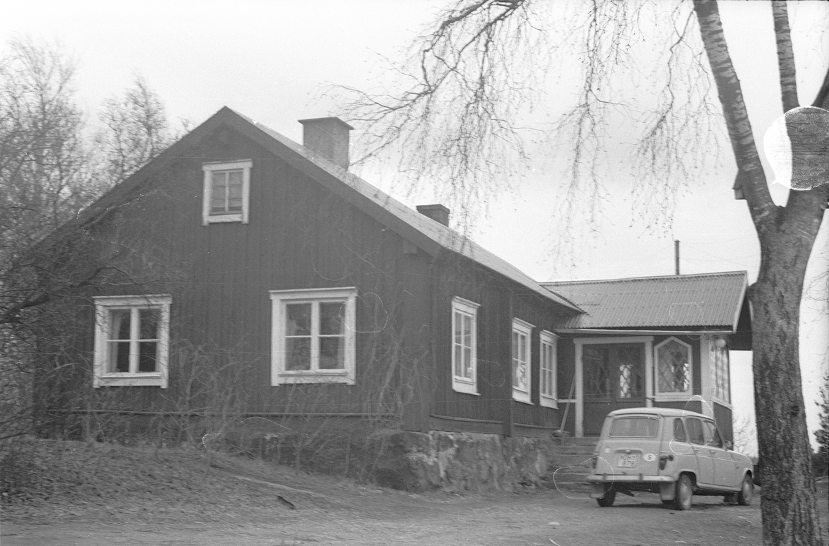 Parstuga, Husby 1:1, Husby, Lena socken, Uppland 1977