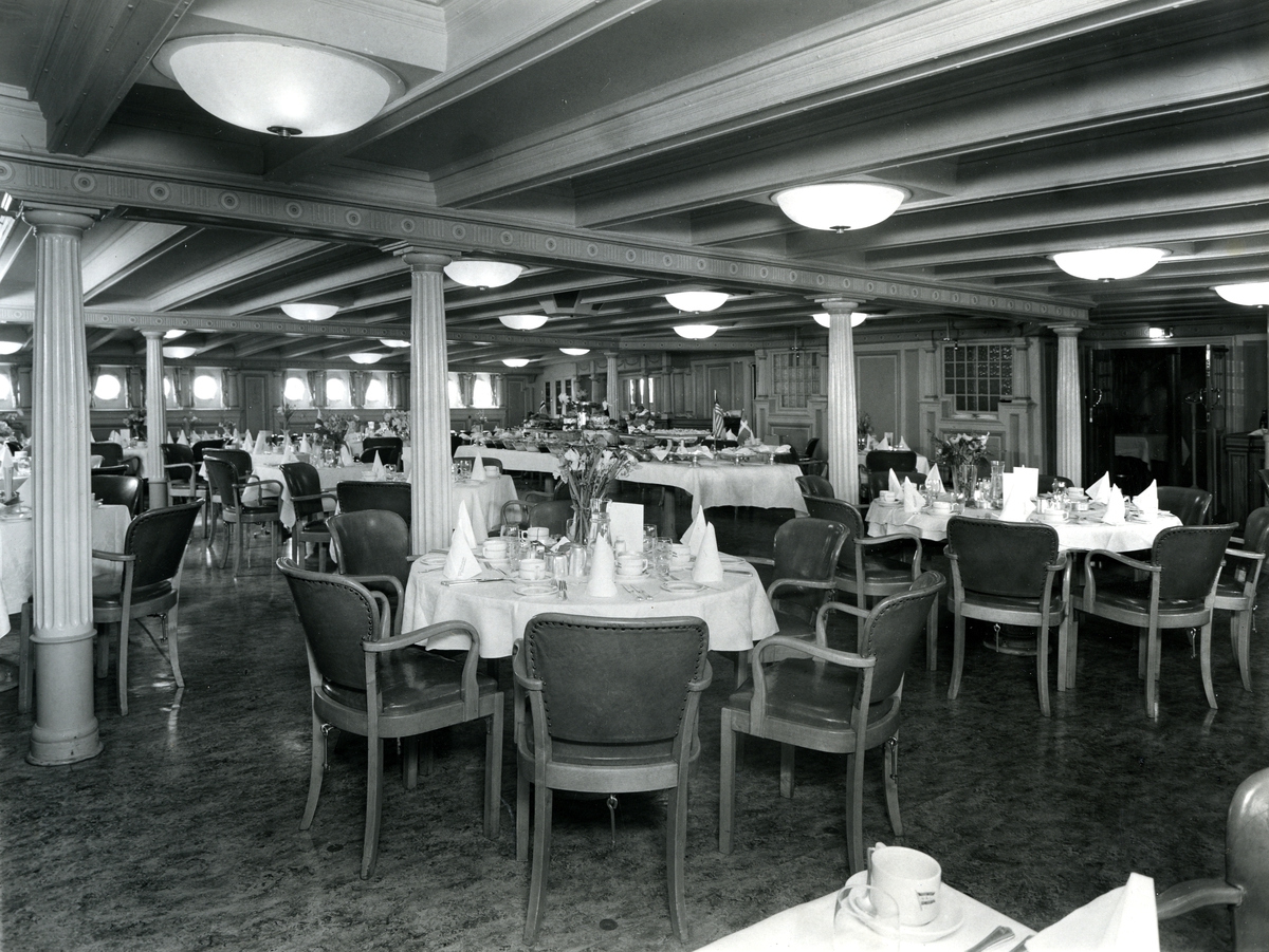 Spisesal, restaurant, D/S Stavangerfjord (b. 1918, Cammell, Laird & Co., Birkenhead)