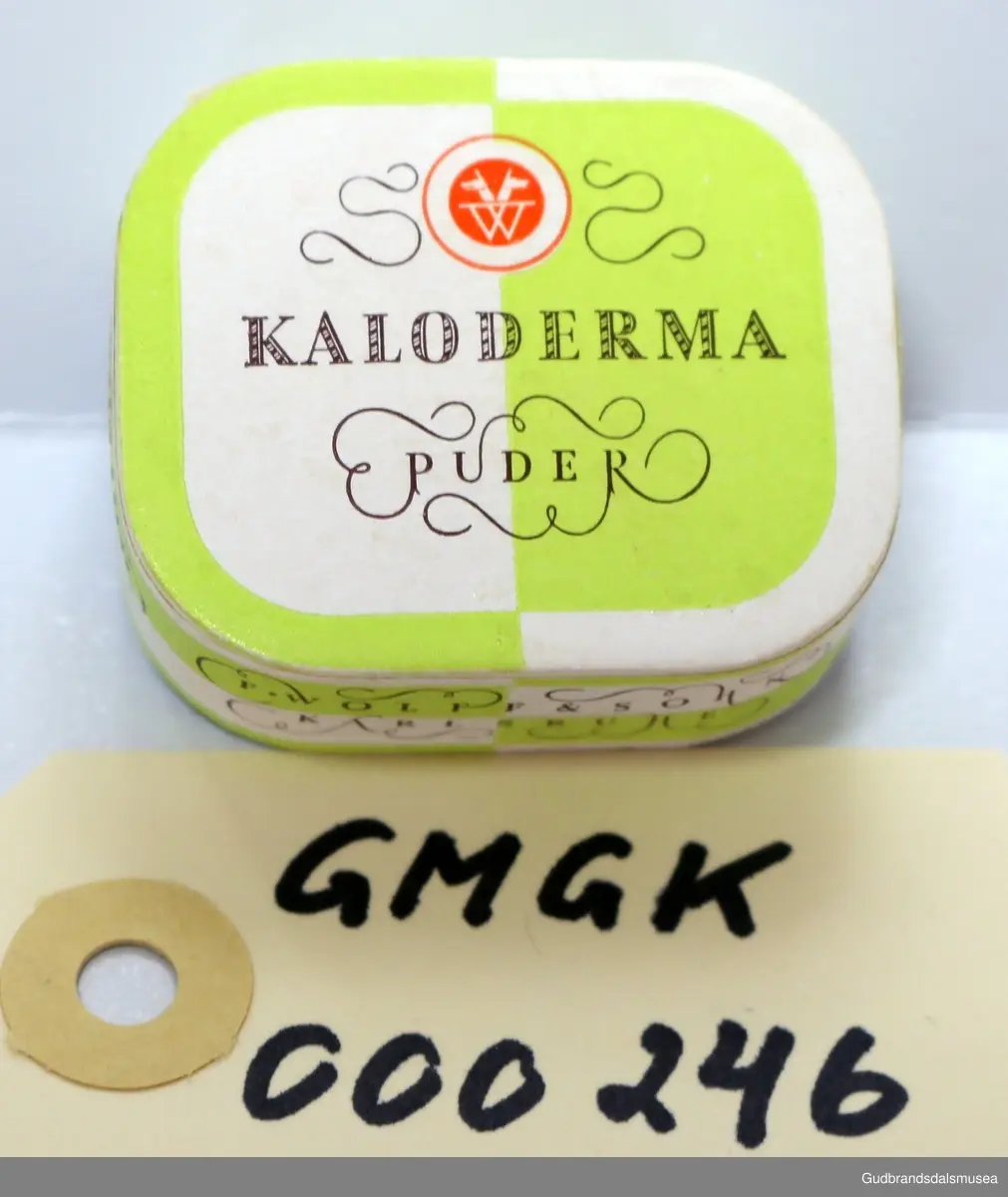 Kaloderma, Puder. - Gudbrandsdalsmusea AS / DigitaltMuseum