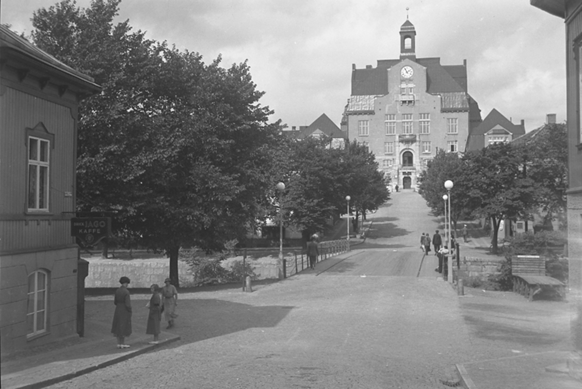 Samtidigt förvärvat: UMFA54680: 0001 - 0166