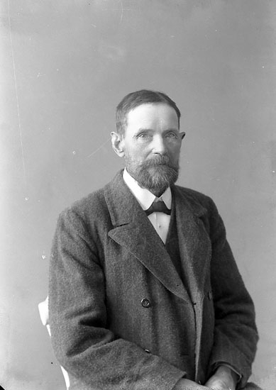 Enligt fotografens journal nr 3 1916-1917: "Svensson, Martin Groteröd Här".