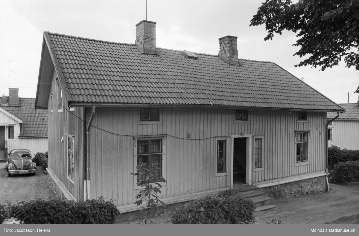 Roten L 13 i Mölndals Kvarnby. Exteriör av huset.