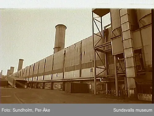 Dokumentation av aluminiumsmältverket GA metall AB, Sundsvall.Samtidig dokumentation med Tekniska museet, Stockholm.