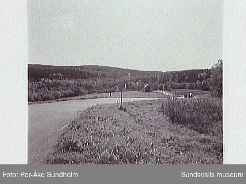 Vy från N över Sidsjöområdet, vägen mot SOK-stugan (Bodvägen) där anslutningen för E14 till E4 är tänkt att gå rakt över.