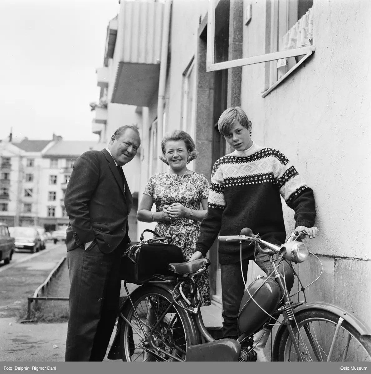 Skuespiller Carsten Byhring med kone og sønn. Oslo Museum