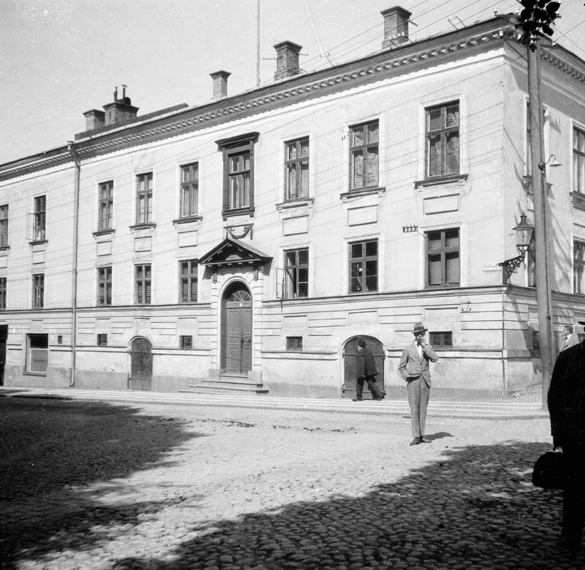 Uddevalla, Bohuslän
Exteriör

Svensk arkitektur: kyrkor, herrgårdar med mera fotograferade av Arkitekturminnesföreningen 1908-23.