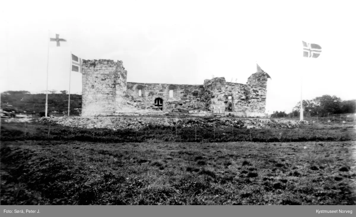 Nærøya kirke-ruiner, martna i 1920