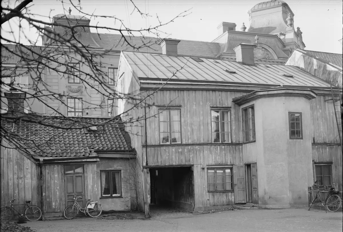 Gårdsmiljö, Kungsängsgatan, Uppsala 1950 - Upplandsmuseet / DigitaltMuseum