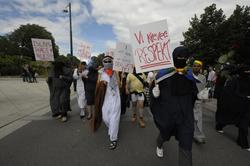 Fotodokumentasjon av Homoparaden 2008. Mennesker, opptog, pa