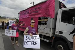 Fotodokumentasjon av Homoparaden 2008. Mennesker, opptog, pa