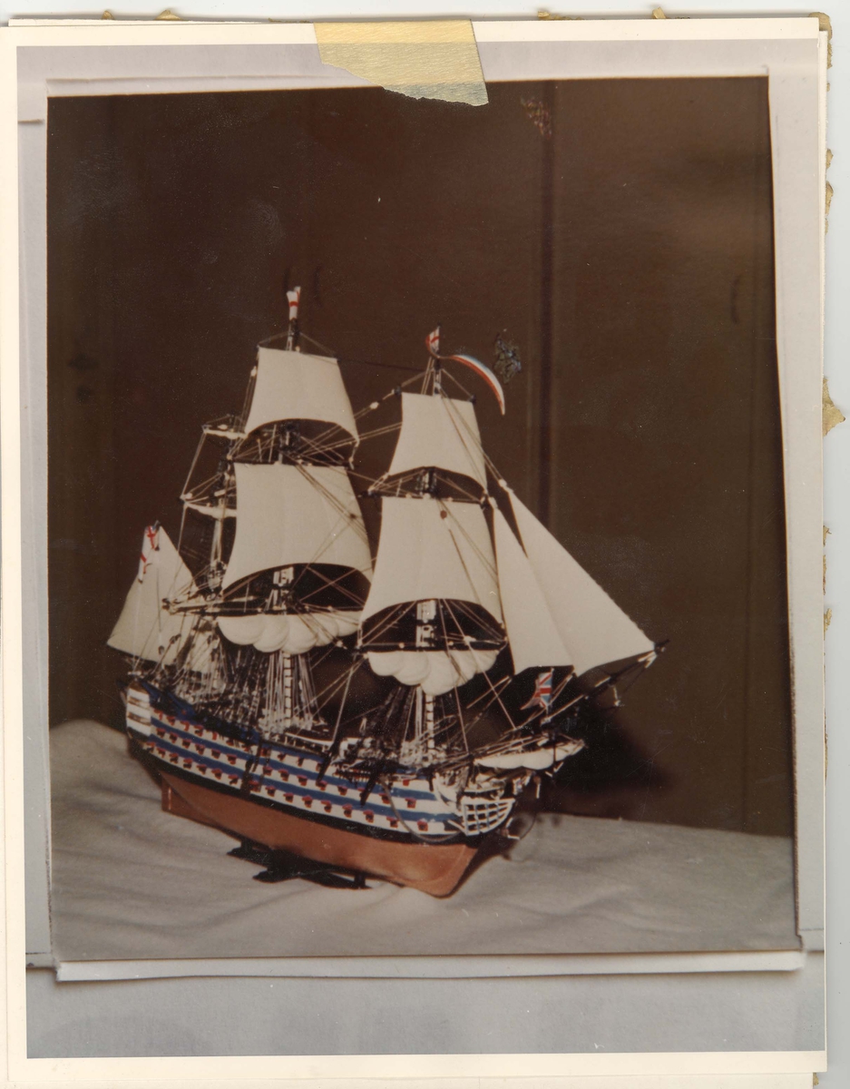 Motiv: Admiral Nelson's linjeskip "Victory"(modell)