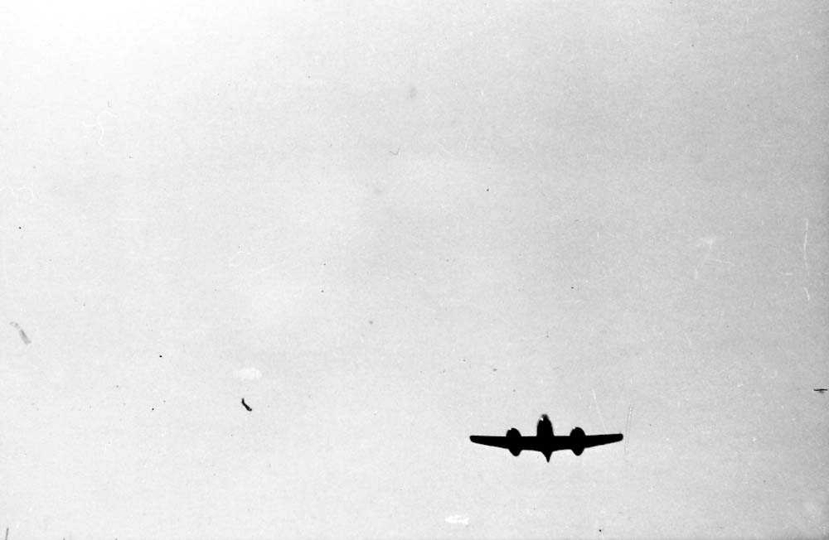 Luftfoto. Et fly i luften, Gloster Meteor Mk IV.