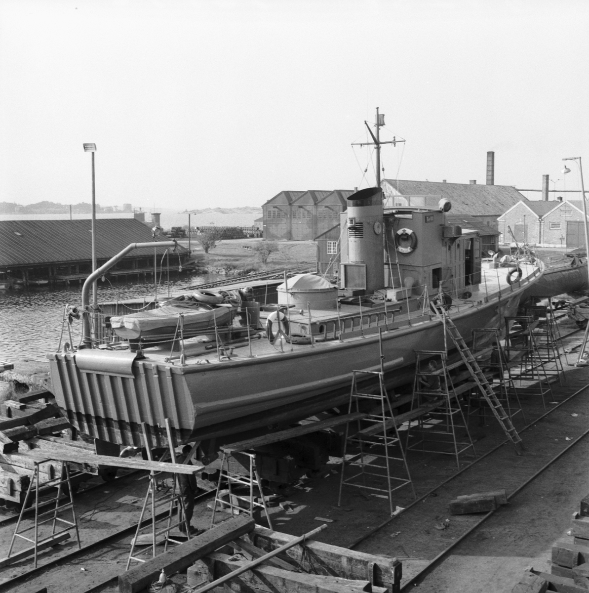 Tullkryssare Under Byggnad På Slipen Int O Ext - Marinmuseum 