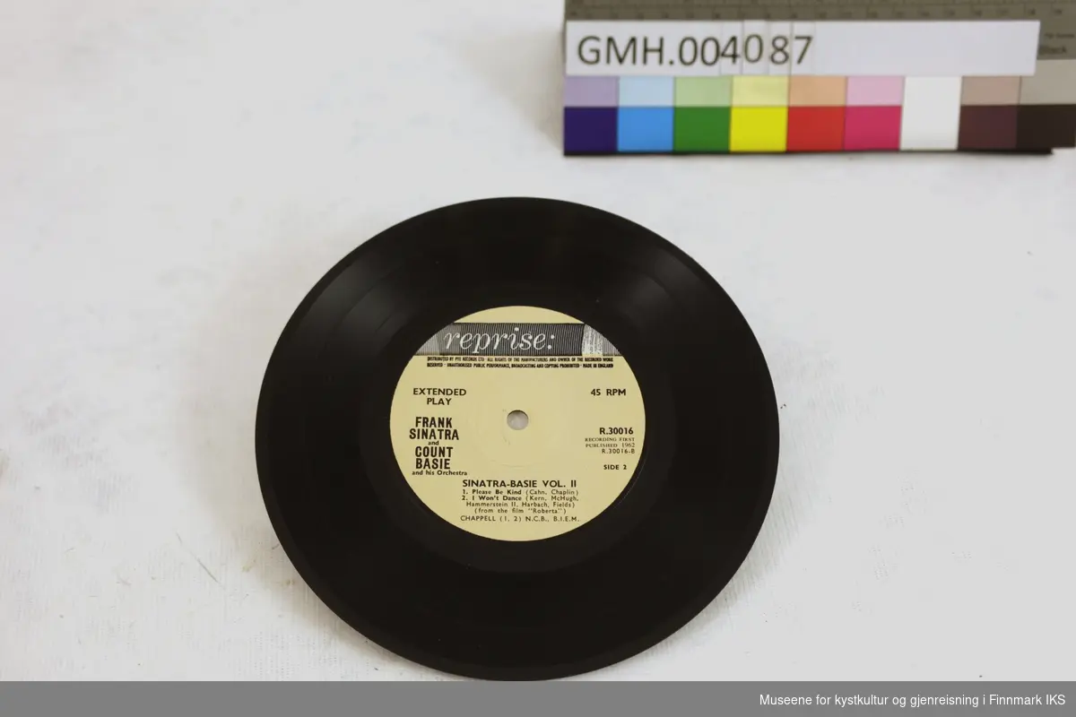 Grammofonplaten er en singel i 45-format, utført i vinyl. Platen ligger i sitt originalcover og på forsiden er platens sangtitler trykt, i tillegg til navn og bilde av artistene Frank Sinatra og Count Basie. Baksiden har flere detaljer om platen, en kritikeranmeldelse og produsentinformasjon.