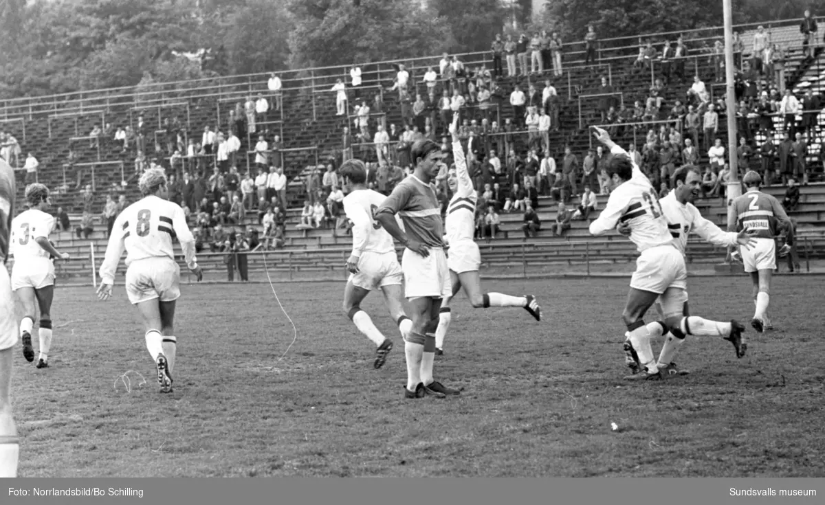 Fotboll. GIF-mittfältaren Yngve ”Pekka” Nordin var en profil i laget under framför allt 1960-talet. Fotograferat för Expressen.