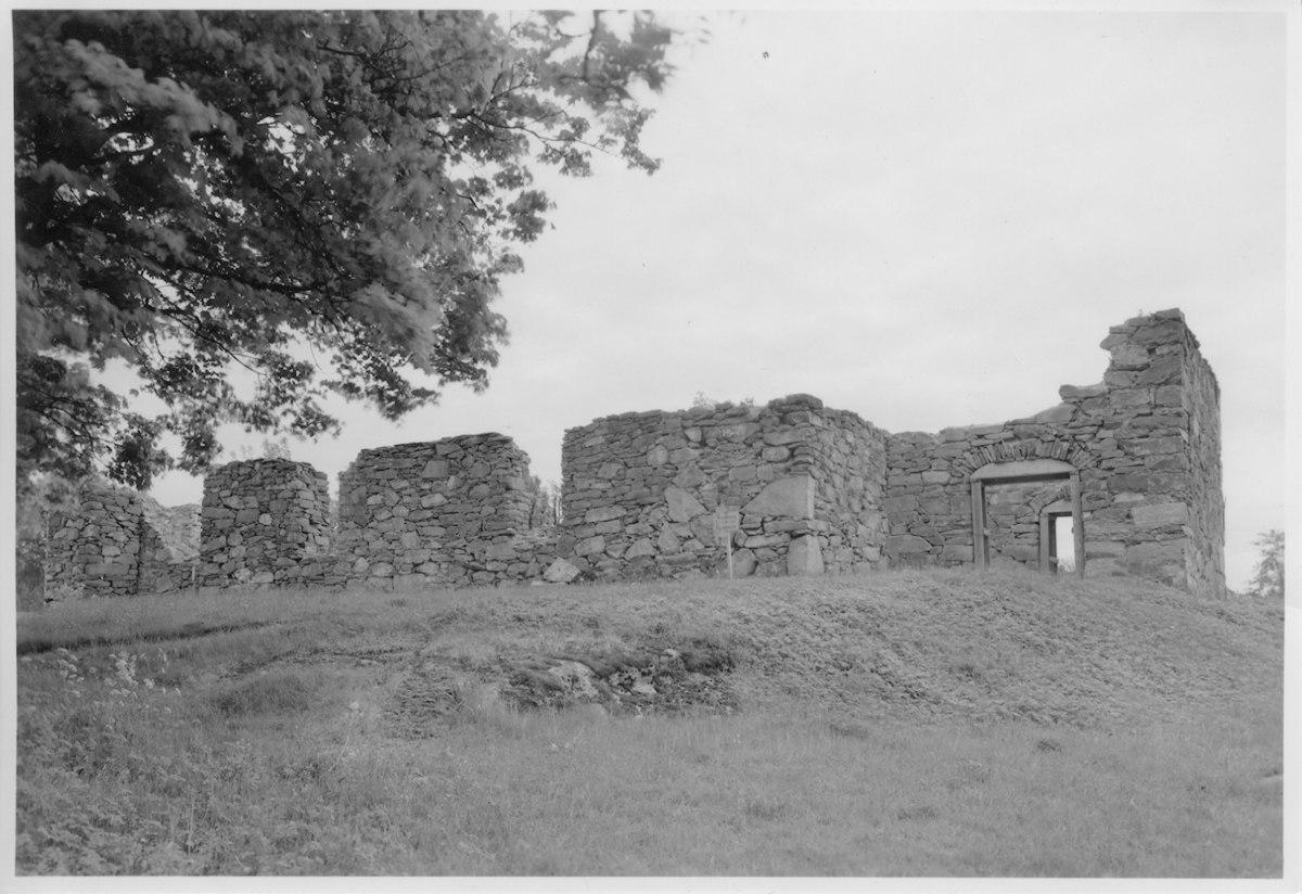 Före sänkningen av murarna 1956. Lagmansered