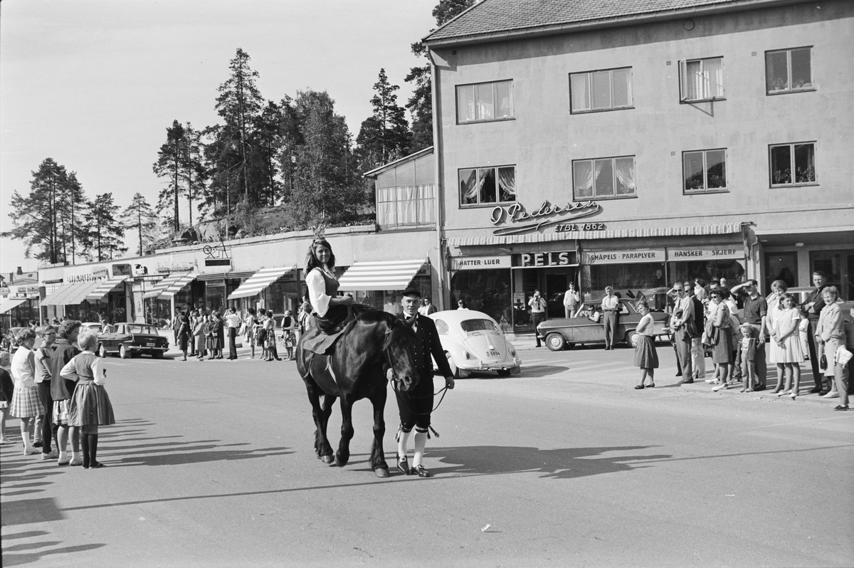 Glomdalsbruden 1965. Opptog i Leiret. Elverum.