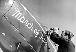 Lufthavn. 1 fly på bakken Fairchild M-62A 169 "March of Time