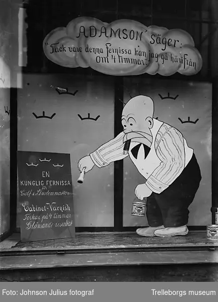Asks kemikalieaffär i november år 1928. Man gör reklam för golvfernissa.