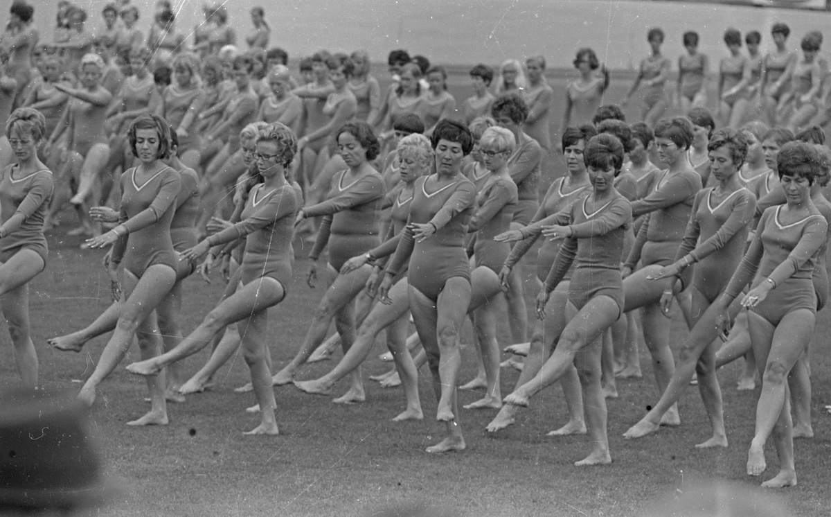 NM i turn - 1970. Del 6 av 13. Linjegymnastikk - damer.