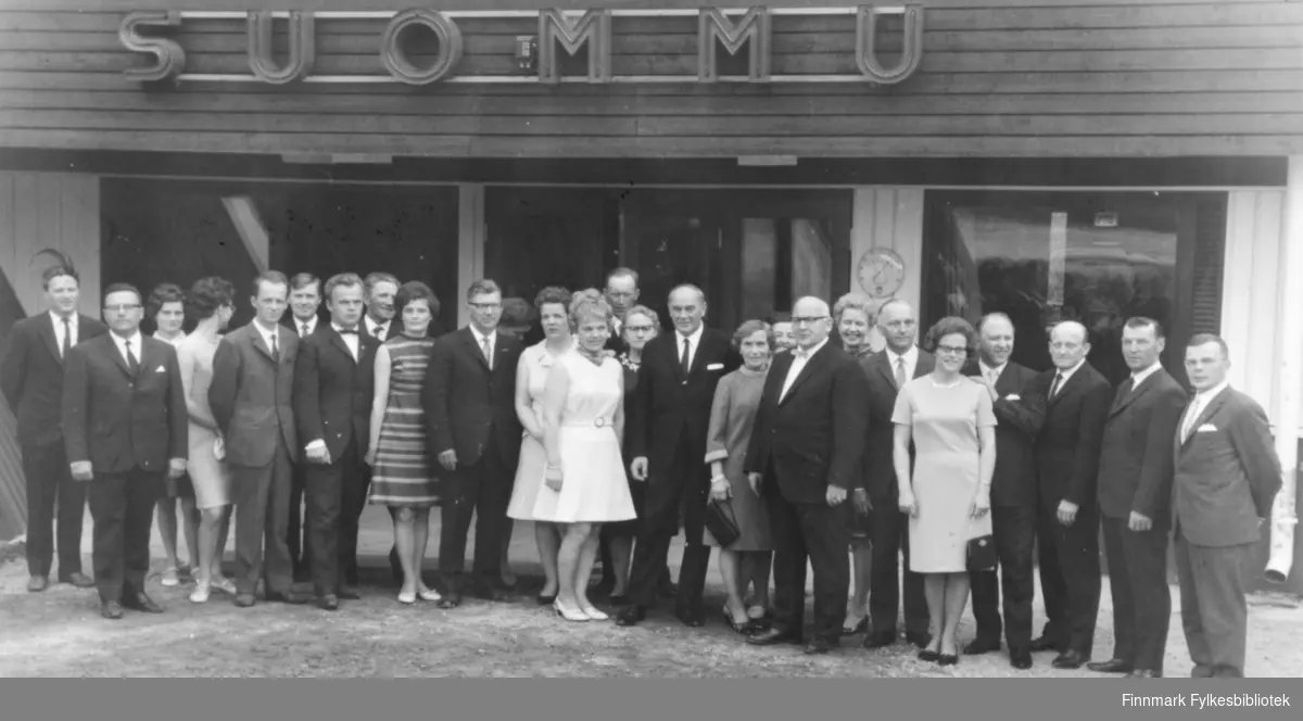 Vadsø formannskap på tur til vennskapskommunen Kemi. Bildet er antakelig tatt ca. 1965-1970