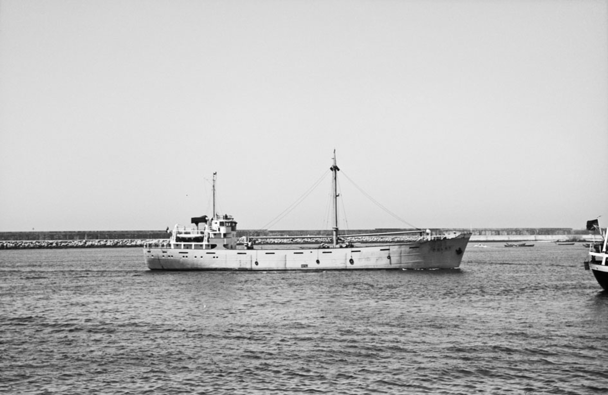 Ägare:/1952-64/: N.V. Hudig & PieterÂ´s Algemeene Scheepvaart Mij. Hemort: Rotterdam.