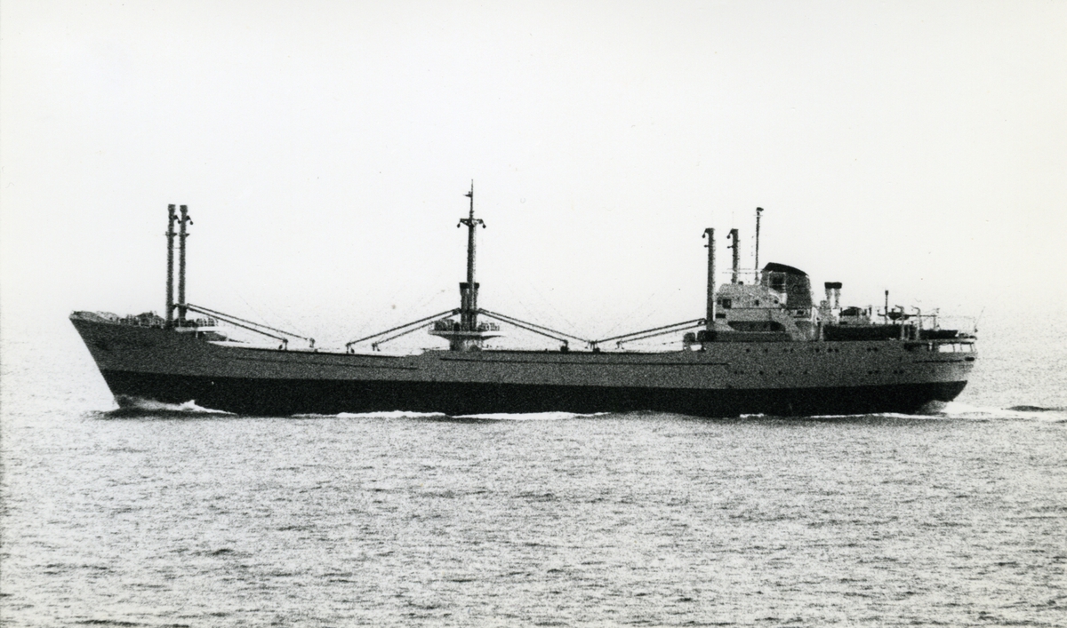 Ägare:/1968-73/: Elpana Shipping Co. S.A. Hemort: Peiraievs.