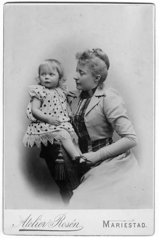 Margareta Silverschiöld med litet barn