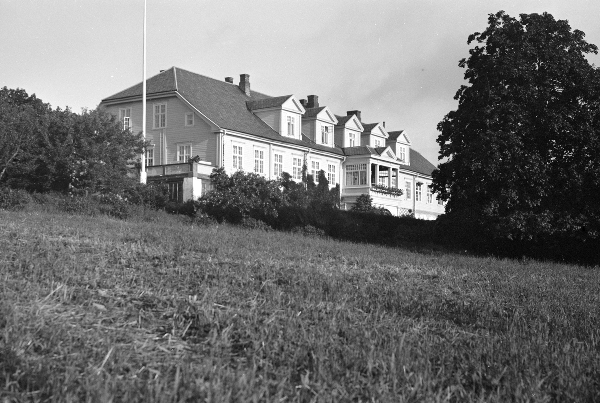 Grefsheim gård, Nes Hedmark. Hovedbygning fra ca. 1830.