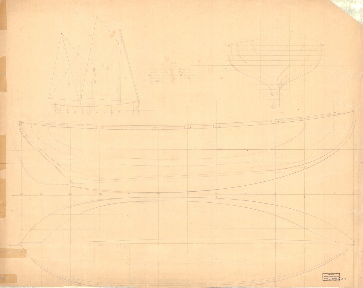 Tremastad segelbåt
spantruta, rigg och sektionsritningar