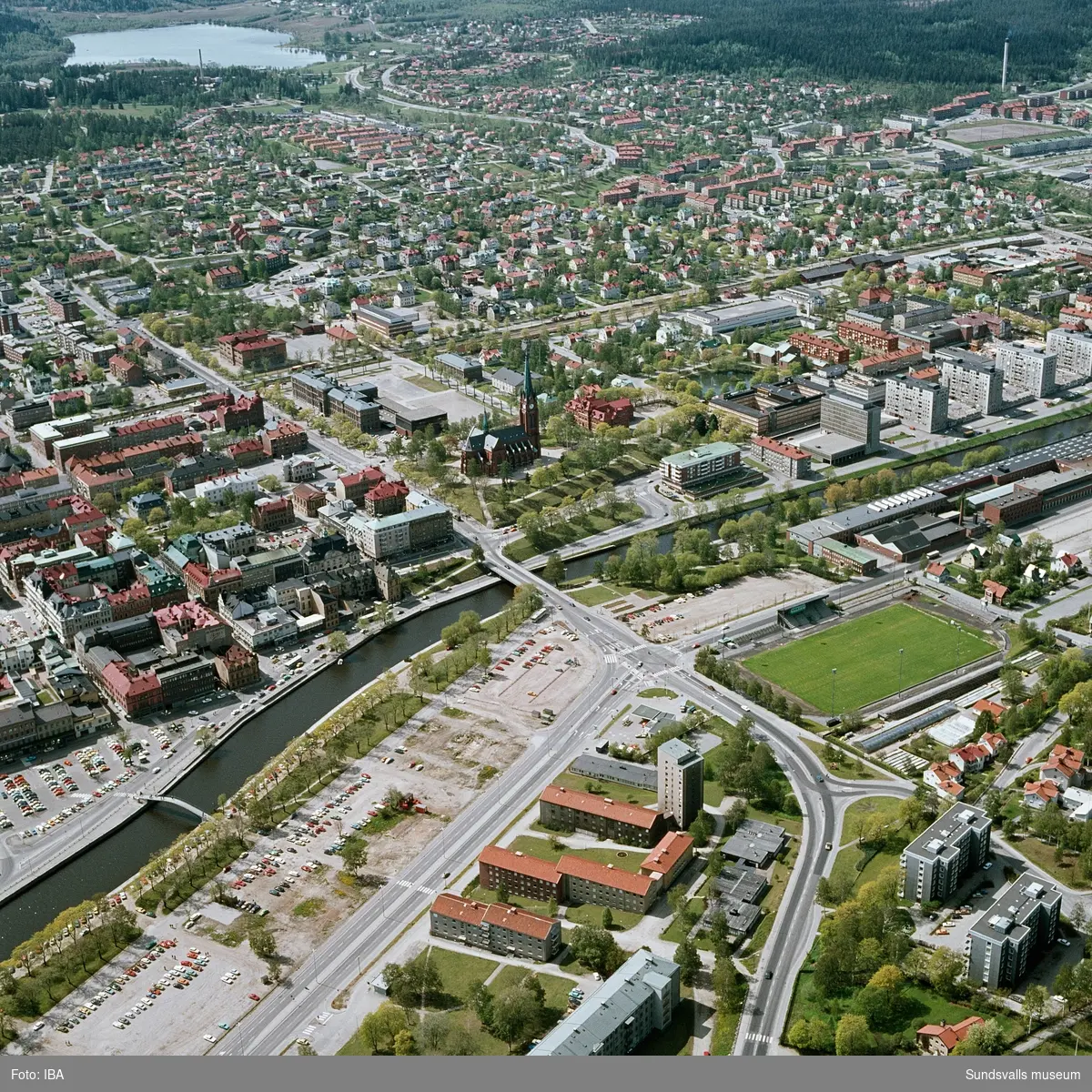 Diverse flygbilder över Sundsvalls centrala delar.