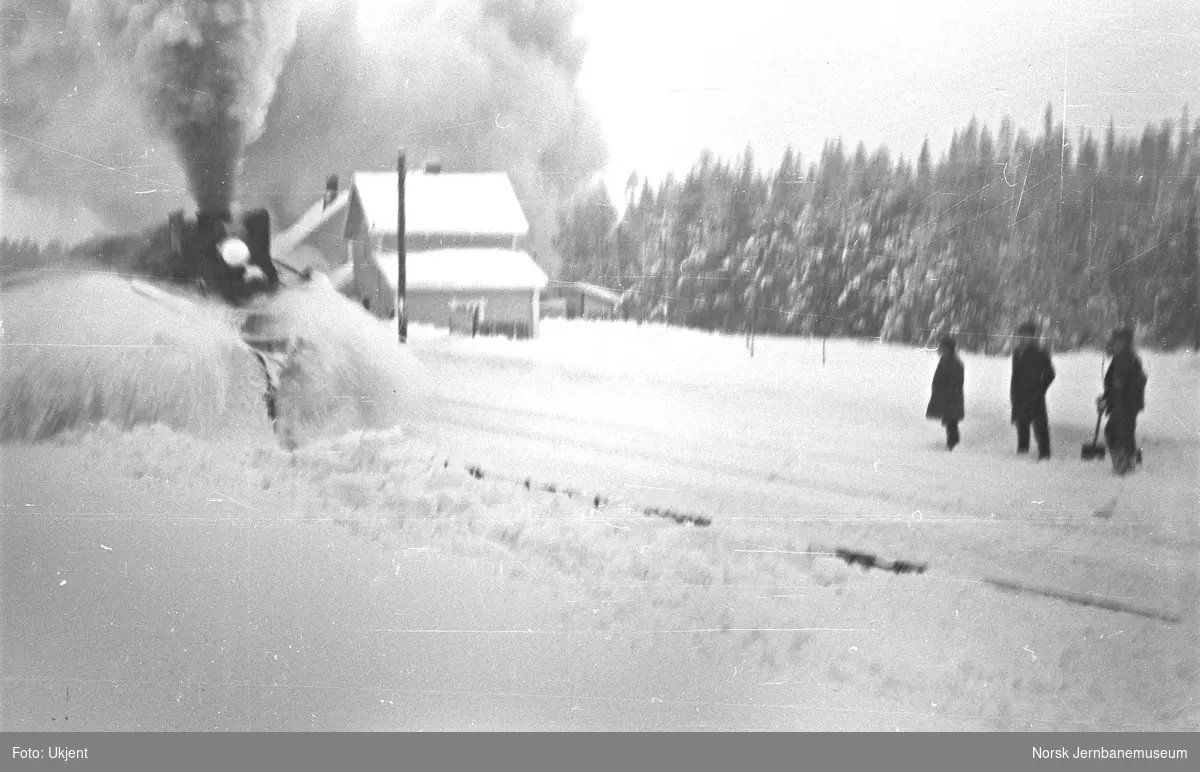 Snørydding på Gjøvikbanen