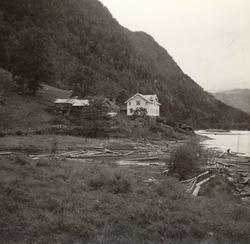 Vannkraftutbygging, bustahus på Brattestå.