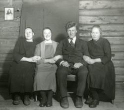 Noen personer fra familien Haugen på Gravvik i Nærøy