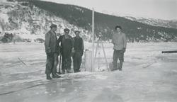 Oppmåling til Lia bru på isen 1940