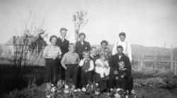 Familien Arnesen som bodde på elvebakken. Magna var datter t