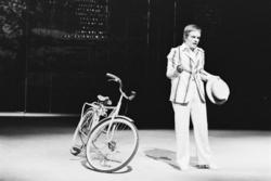 Nationaltheateret. "Helligtrekongersaften". 24/8-76.