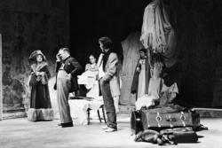 Nationaltheateret. "Kirsebærhaven". Stills for film 25/11-71