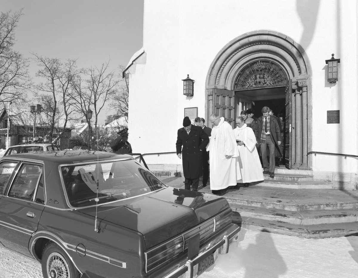 Kong Olav 5, gudstjeneste i Hamar Domkirke i forbindelse med Verdensmesterskapet på skøyter, 17.02.1985.