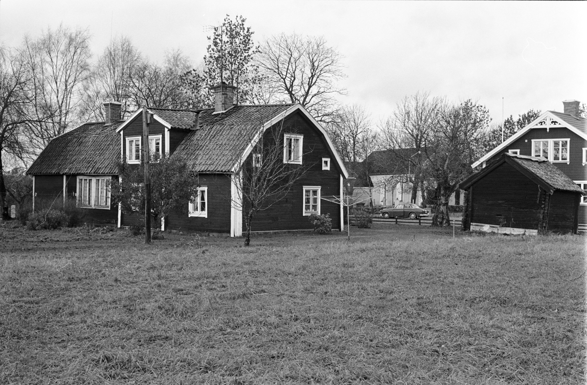 Bostadshus och bod, Skogstibble 4:1, Skogs-Tibble socken, Uppland 1985