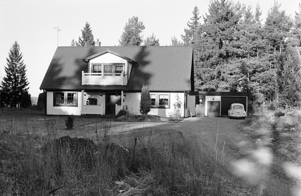 Bostadshus, Tjälinge 9:2, Skogs-Tibble socken, Uppland 1985