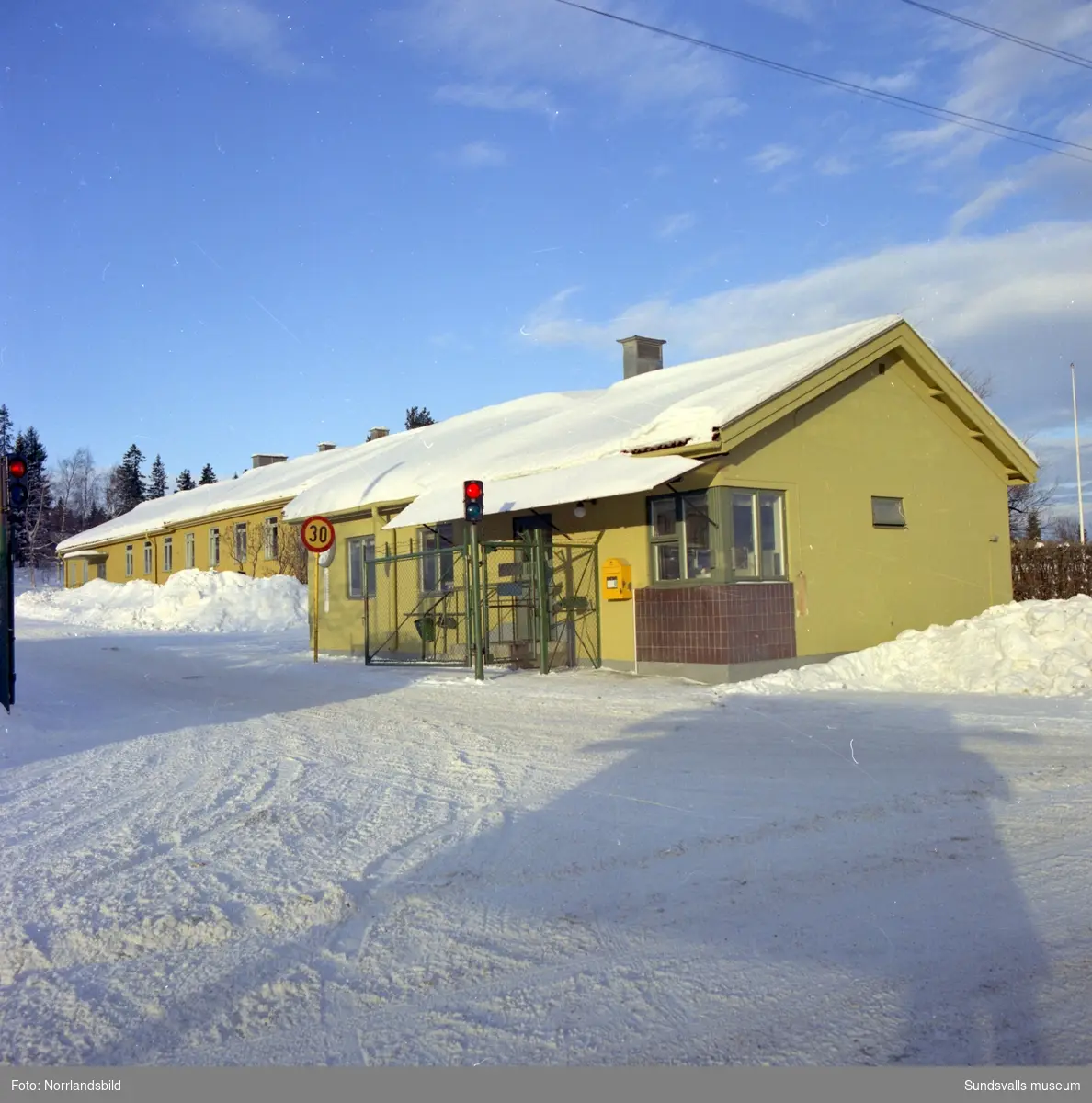 Exteriörbilder på byggnader vid Lv5 i Sundsvall.