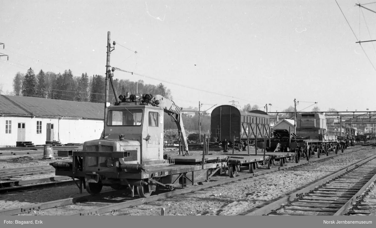 Lastetraktor Robel type 11 litra Xd nr. 4625 på Ski stasjon