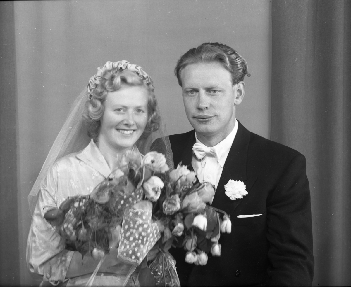 Brudebilde av Anne Netland Svello og Olav Svello.