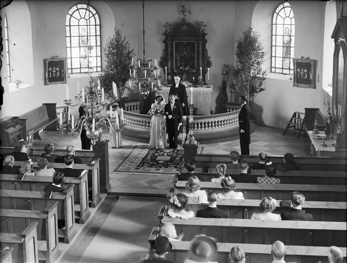 Bröllop - Birgitta Bouveng och Bengt Jansson, Östhammars kyrka, Uppland