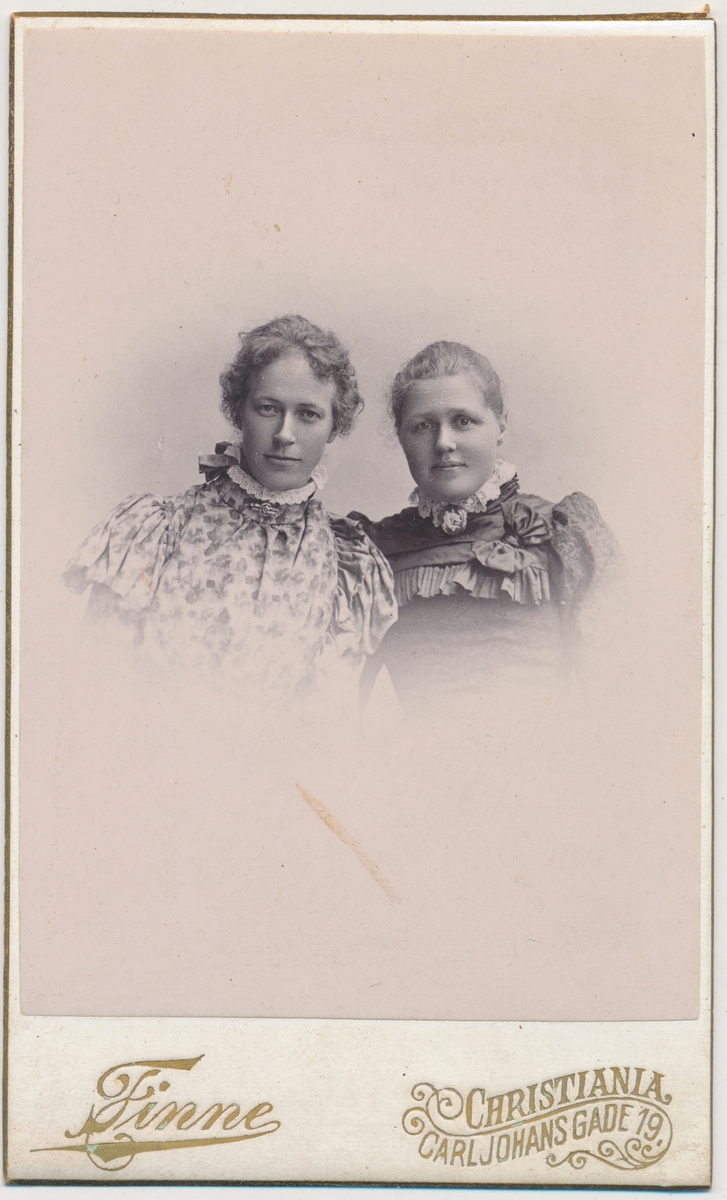 Portrett av to kvinner, ukjente